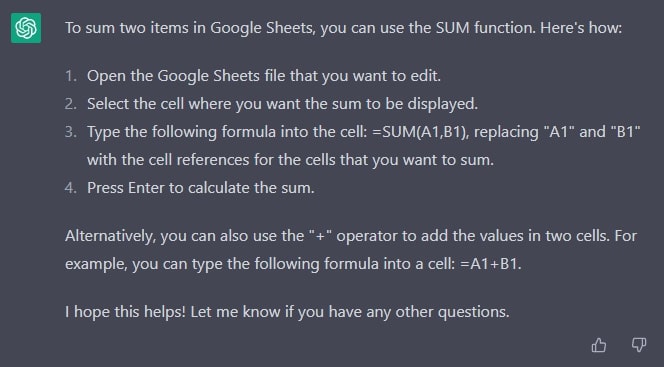 resposta da IA ensinando, em inglês, a somar dois itens no Google Sheets utilizando a fórmula SUM