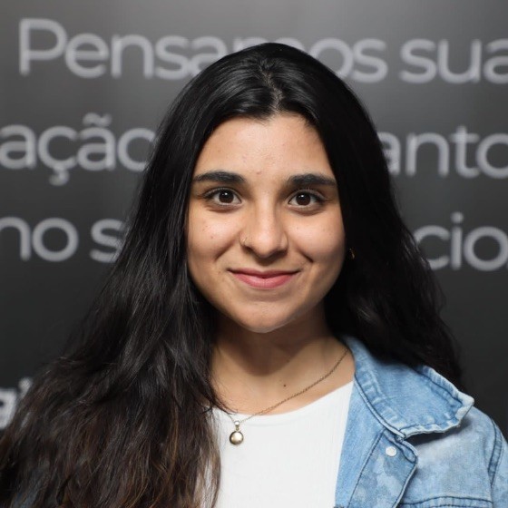 Ana Flávia dos Anjos, analista de conteúdo na Hedgehog Digital